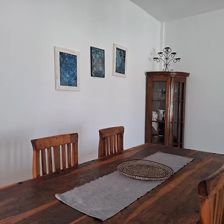 Del Mar. Vina Y Cabrera *