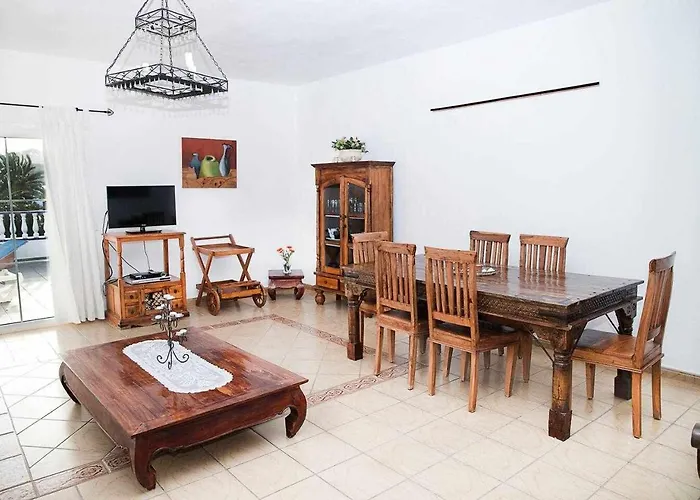 Del Mar. Vina Y Cabrera *