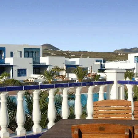 Del Mar Vina Y Cabrera * Puerto Calero