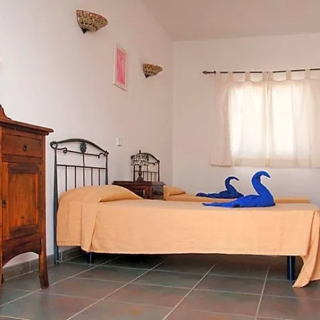 Villa Del Mar. Vina Y Cabrera Puerto Calero