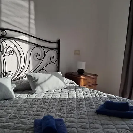 Villa Del Mar. Vina Y Cabrera Puerto Calero