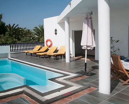 Del Mar Villa *
