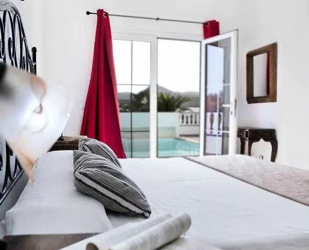 Del Mar. Vina Y Cabrera * פוארטו קאלרו