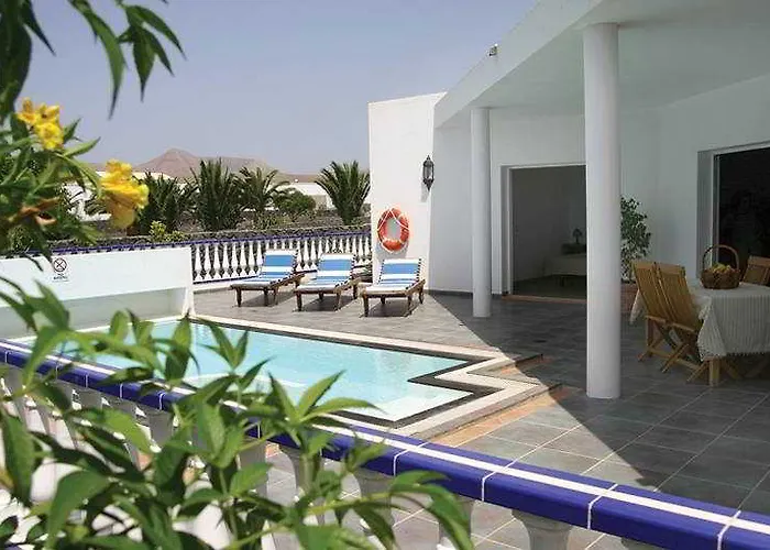 Del Mar. Vina Y Cabrera