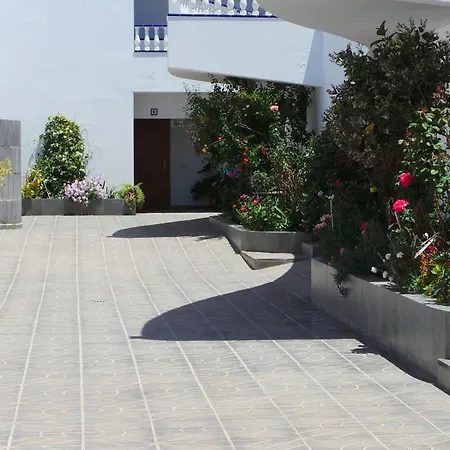 Vila Del Mar Vina Y Cabrera Puerto Calero